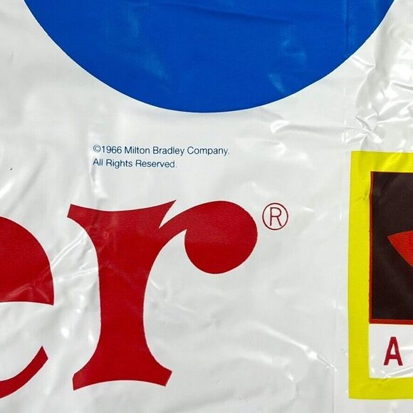 VINTAGE '98 Twister Milton Bradley Party Game Complete w Mat Spinner Instruction - Picture 6 of 16